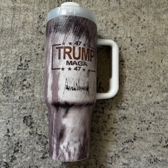 🧡3/15 Never been used Trump 47 MAGA Tumbler 38 oz - Picture 2 of 11